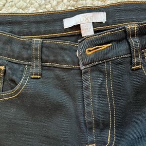 Darknskinny blue jeans